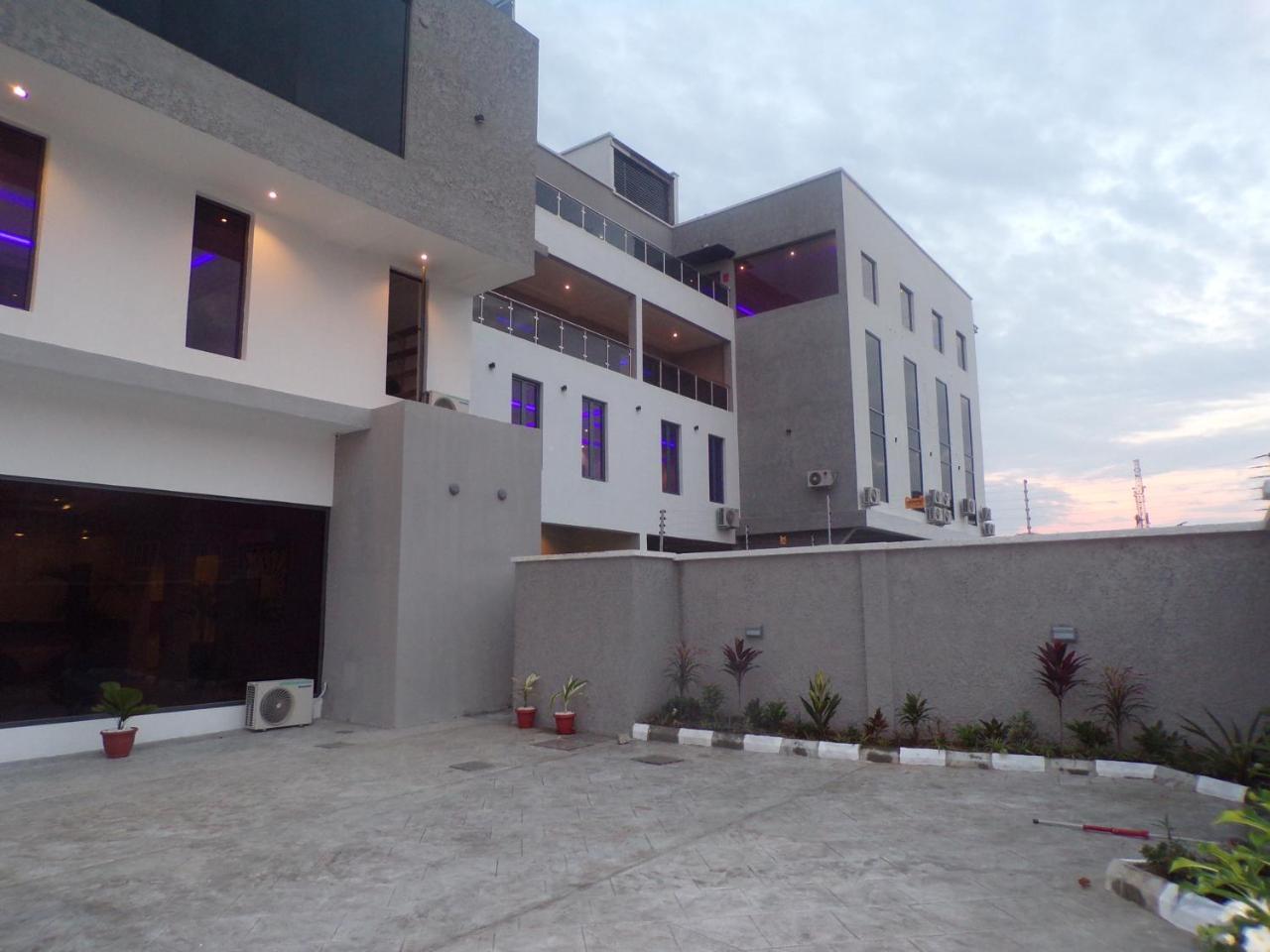 The Mayhill Lekki Exterior photo